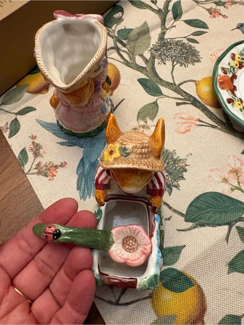 Mercuries Springtime Tea Set - Picture 8 of 11